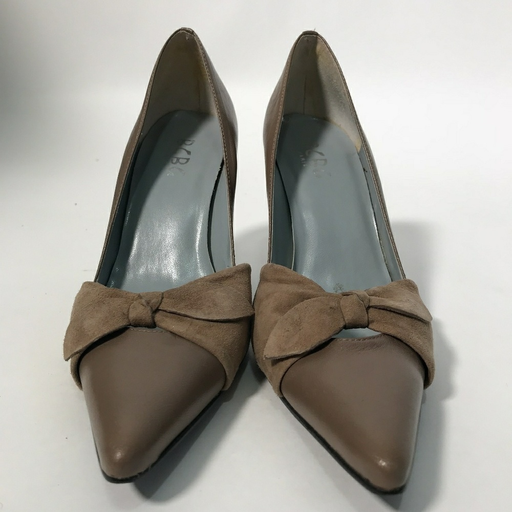 ‼️3 for $12‼️BCBG Paris Suede Bow Heels